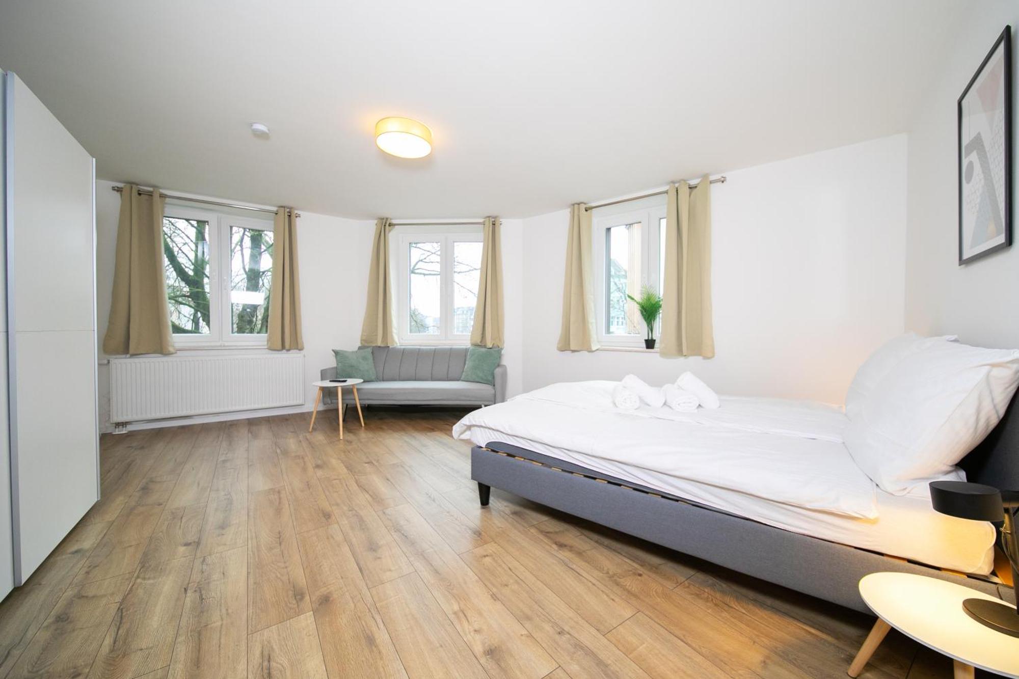 Stylish - 71 M² - Zentral - 10 Min Messe Apartment
